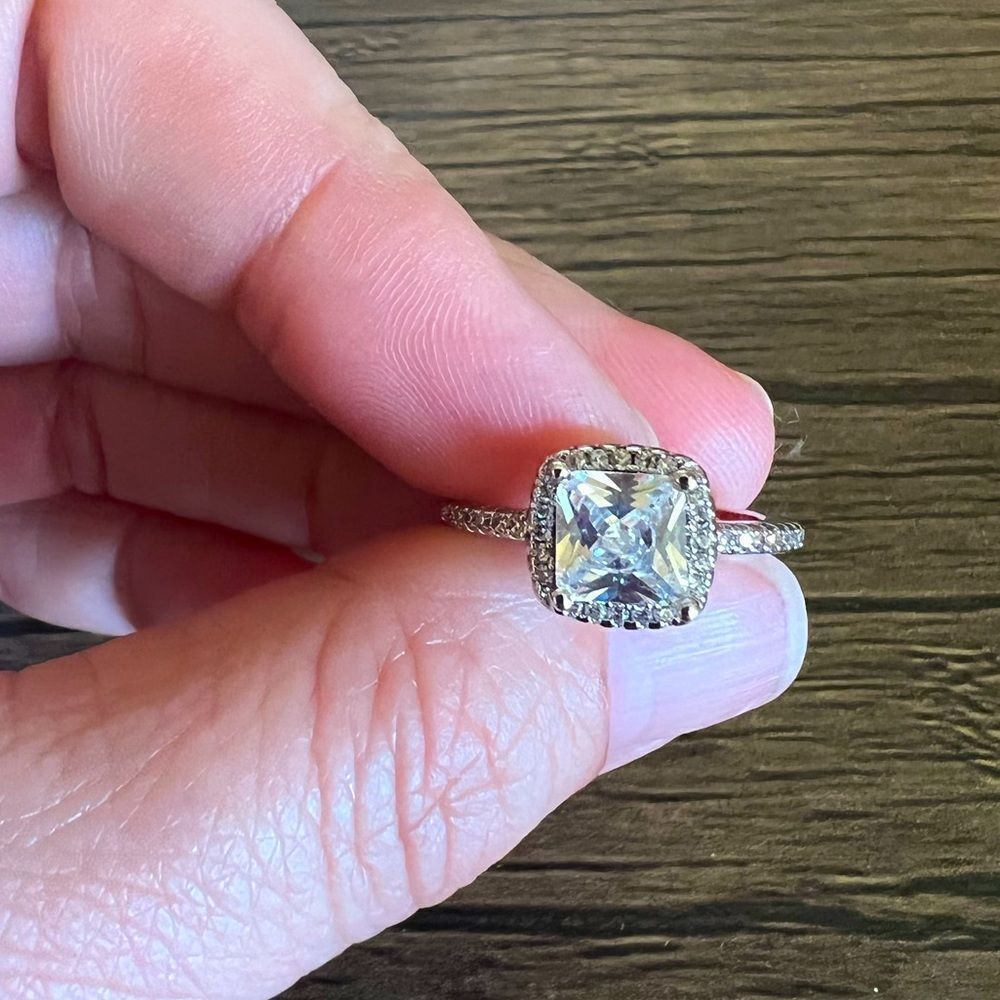 CZ Diamond Ring-perfect condition - Picture 1 of 9